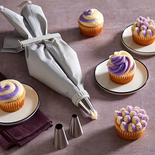 100902-1-lg.jpg Dual Piping Bags - Image 1