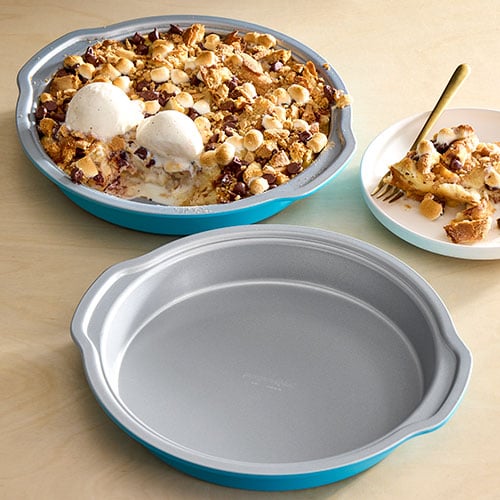 101219-1-lg.jpg 9″ (23-cm) Round Cake Pans - Image 1
