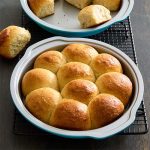 9″ (23-cm) Round Cake Pans - Image 4