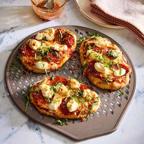 101336-1-lg.jpg 12″ (30-cm) Metal Pizza Pan - Image 1