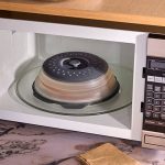 Collapsible Microwave Cover - Image 3