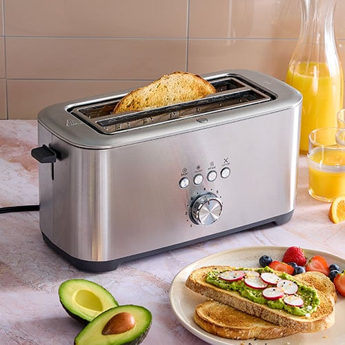 101566-1-lg.jpg 4-Slice Toaster With Warming Rack - Image 1